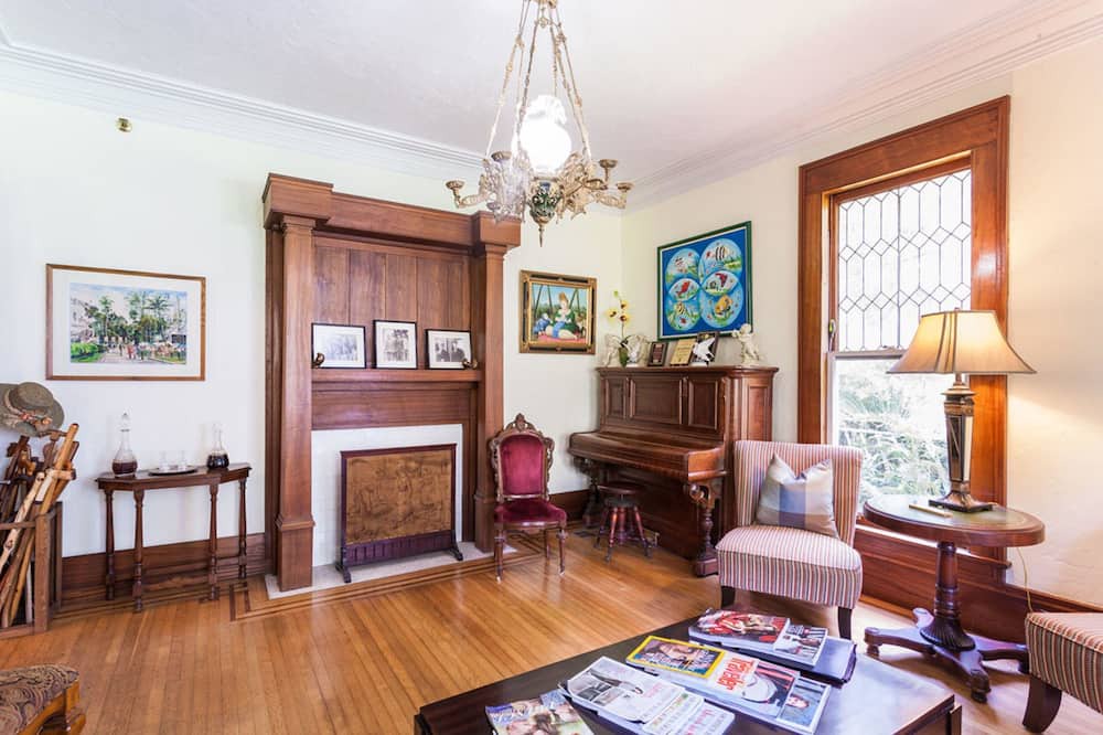 Photo of Livingroom in Micanopy