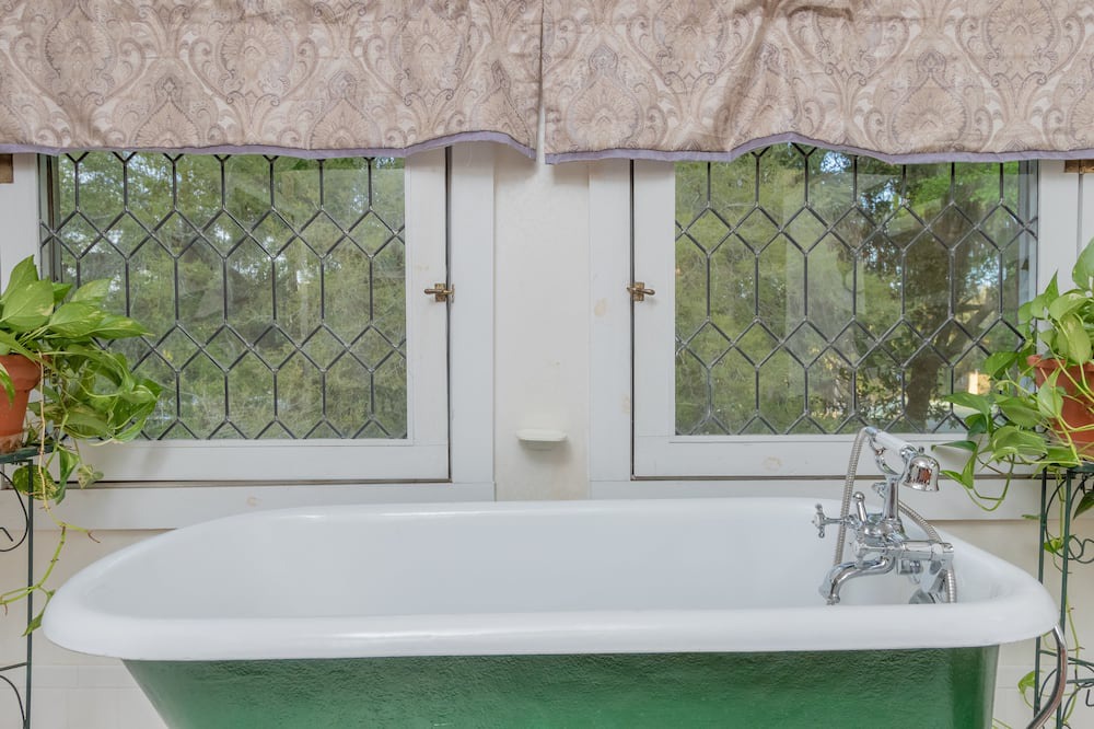 Photo of Bedroom in Micanopy