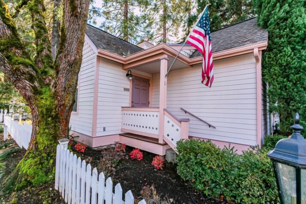 Photo of Others in Jacksonville