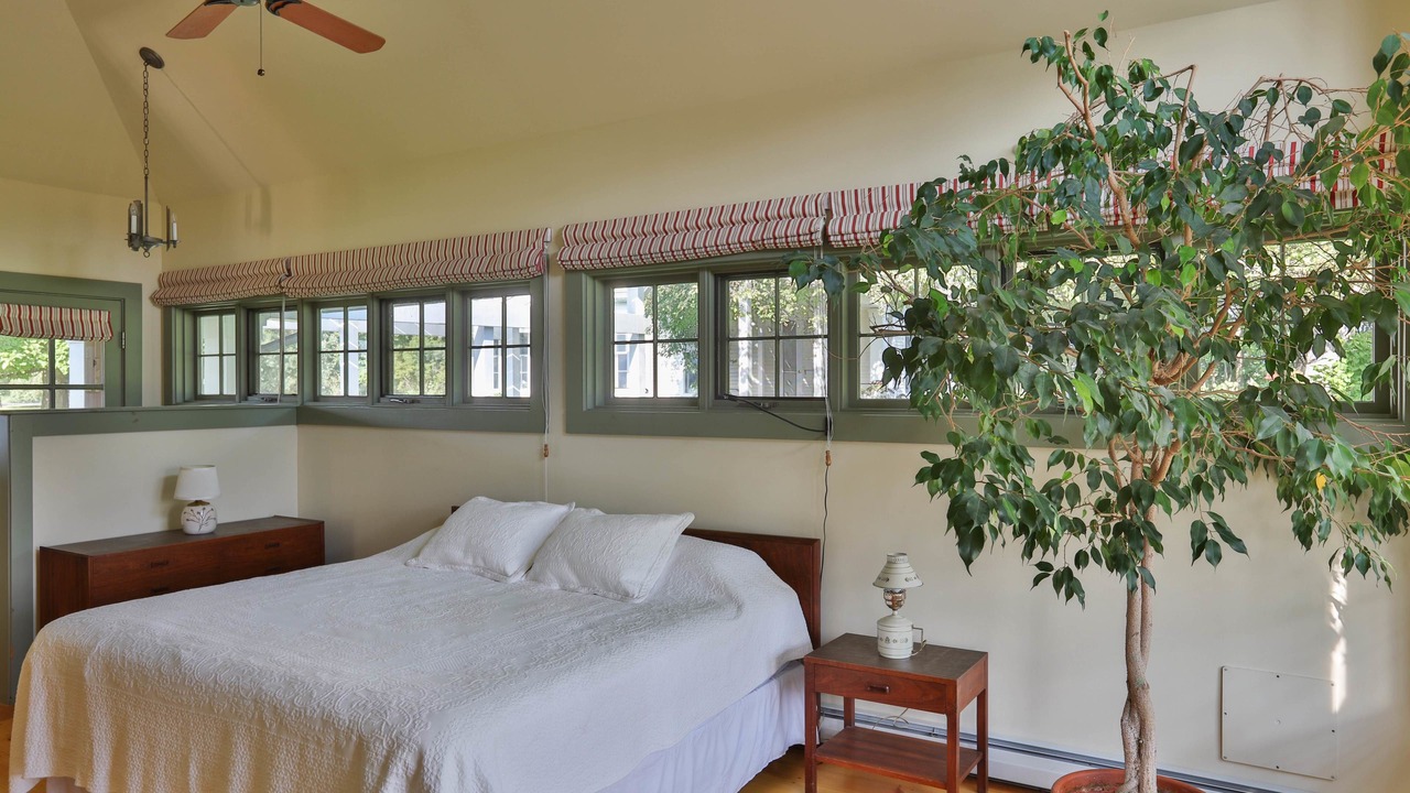 Photo of Bedroom in Addison