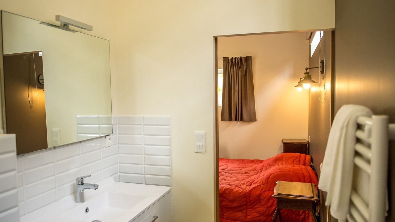 Photo of Bathroom in Rou-Marson