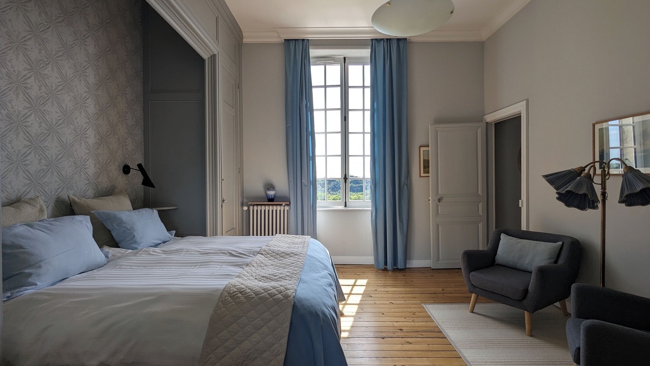 Photo of Bedroom in Oudon