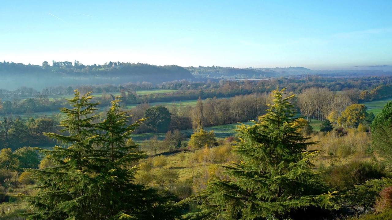 Photo of Others in Oudon