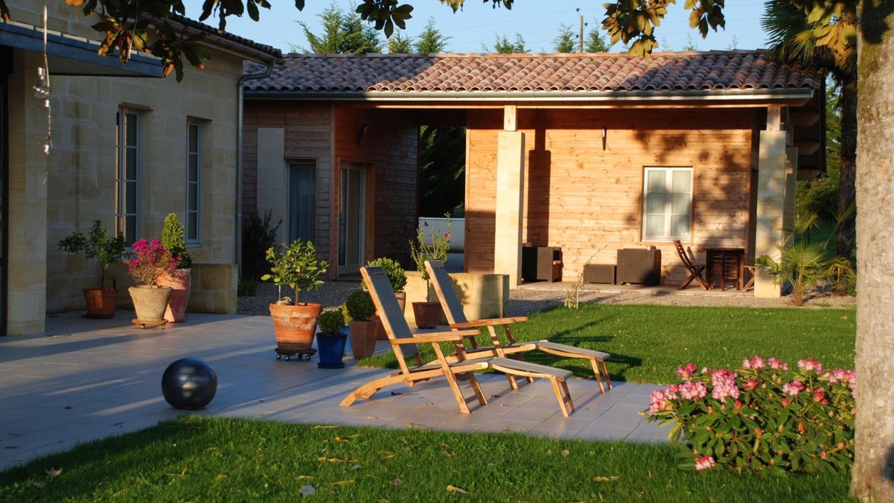 Photo of Patio Balcony in Saint-Magne-de-Castillon