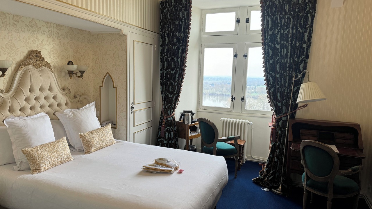 Photo of Bedroom in Chenehutte-Treves-Cunault