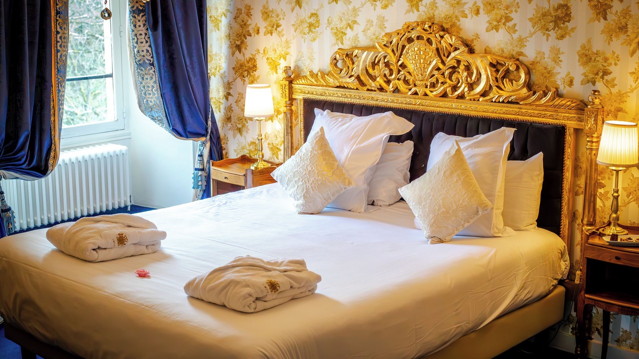 Photo of Bedroom in Chenehutte-Treves-Cunault