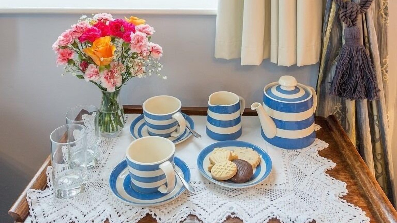 Photo of Others in Ebbesborne Wake