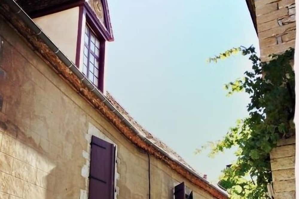 Photo of Outdoor in Martel