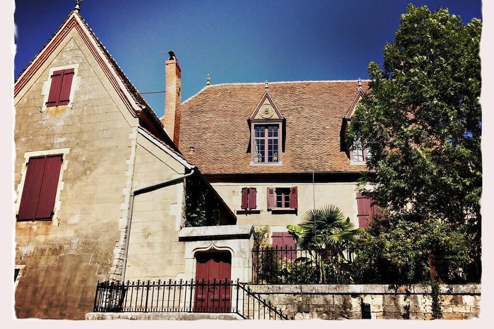 Photo of Outdoor in Martel