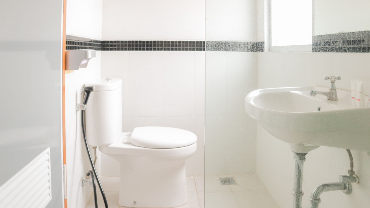 Photo of Bathroom in Mangga Besar