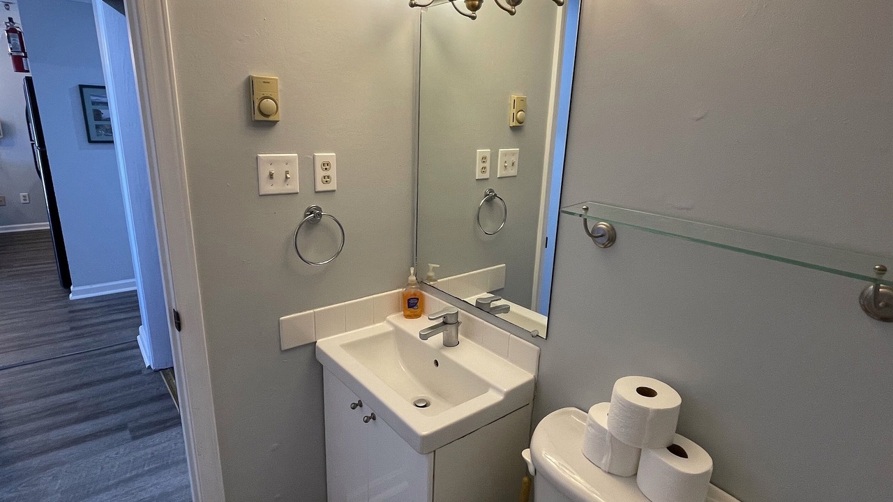 Photo of Bathroom in Edray