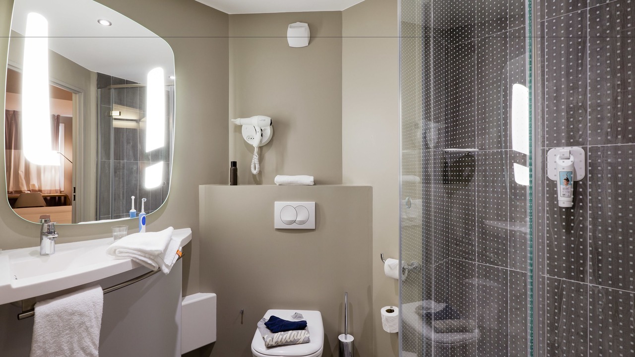 Photo of Bathroom in Vaulx-en-Velin