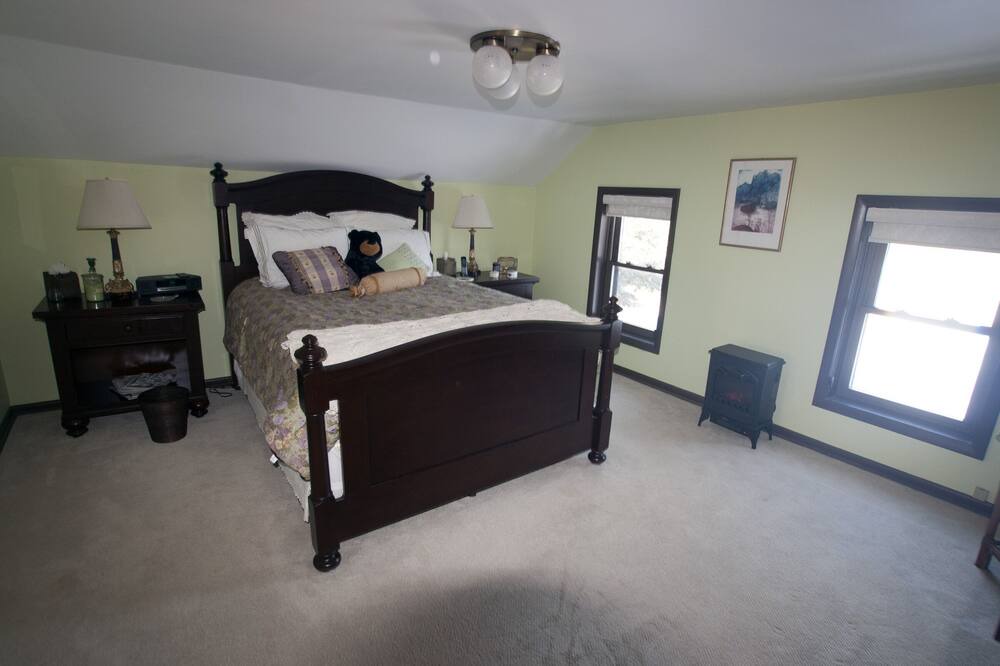 Photo of Bedroom in Brackney