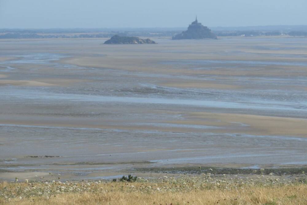 Photo of Others in Dragey-Ronthon