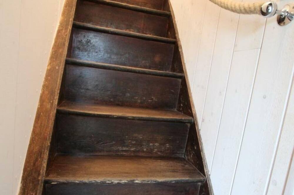 Photo of Bedroom in Dragey-Ronthon