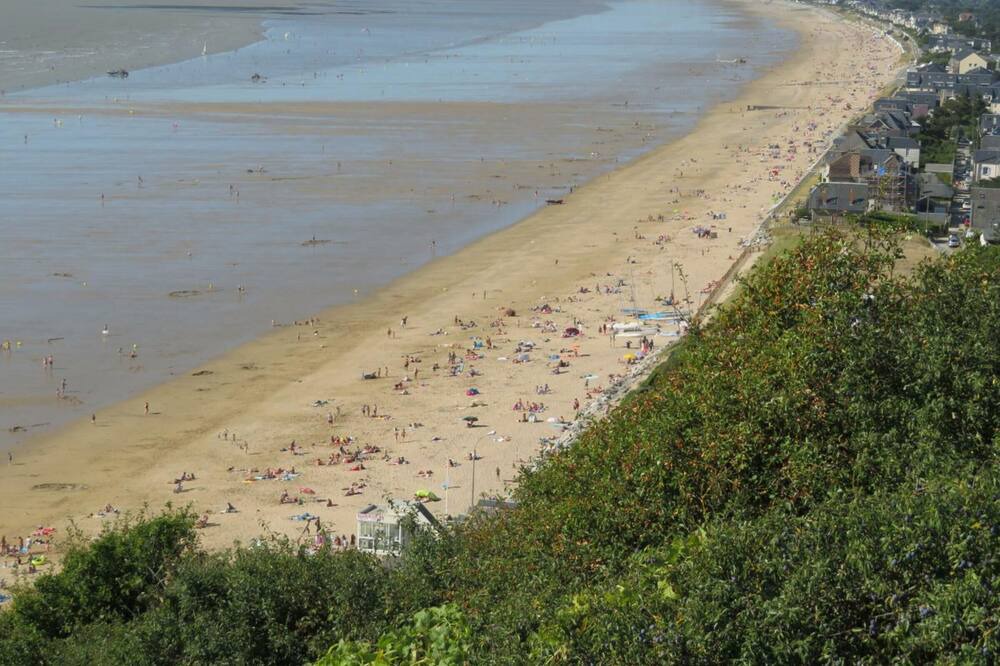 Photo of Others in Dragey-Ronthon