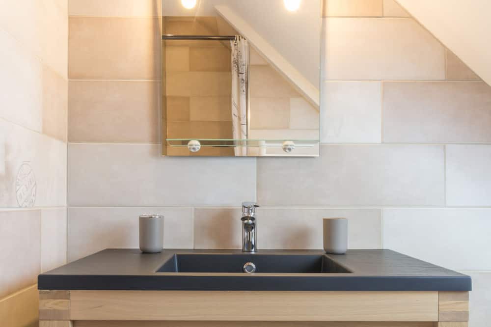 Photo of Bathroom in Creances