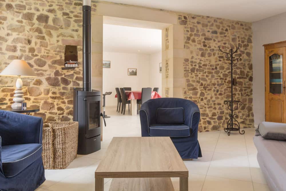 Photo of Livingroom in Creances