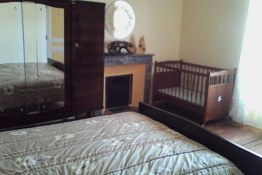 Photo of Bedroom in Monget