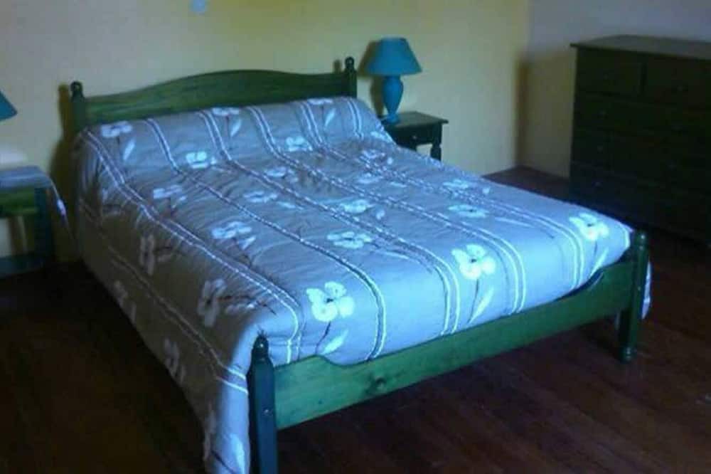 Photo of Bedroom in Monget