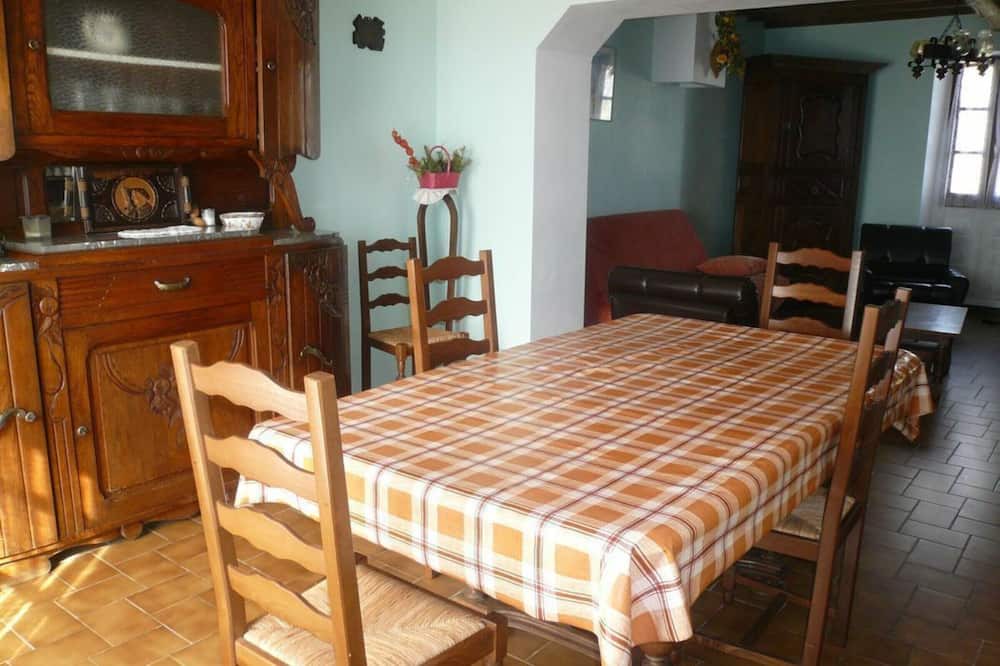 Photo of Kitchen in Monget