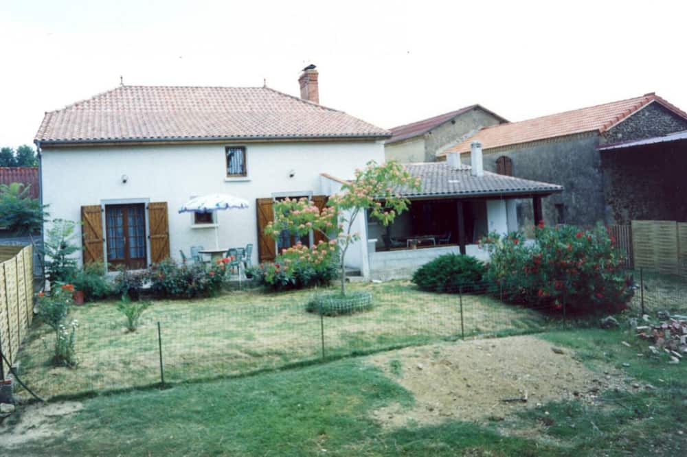 Photo of Outdoor in Monget