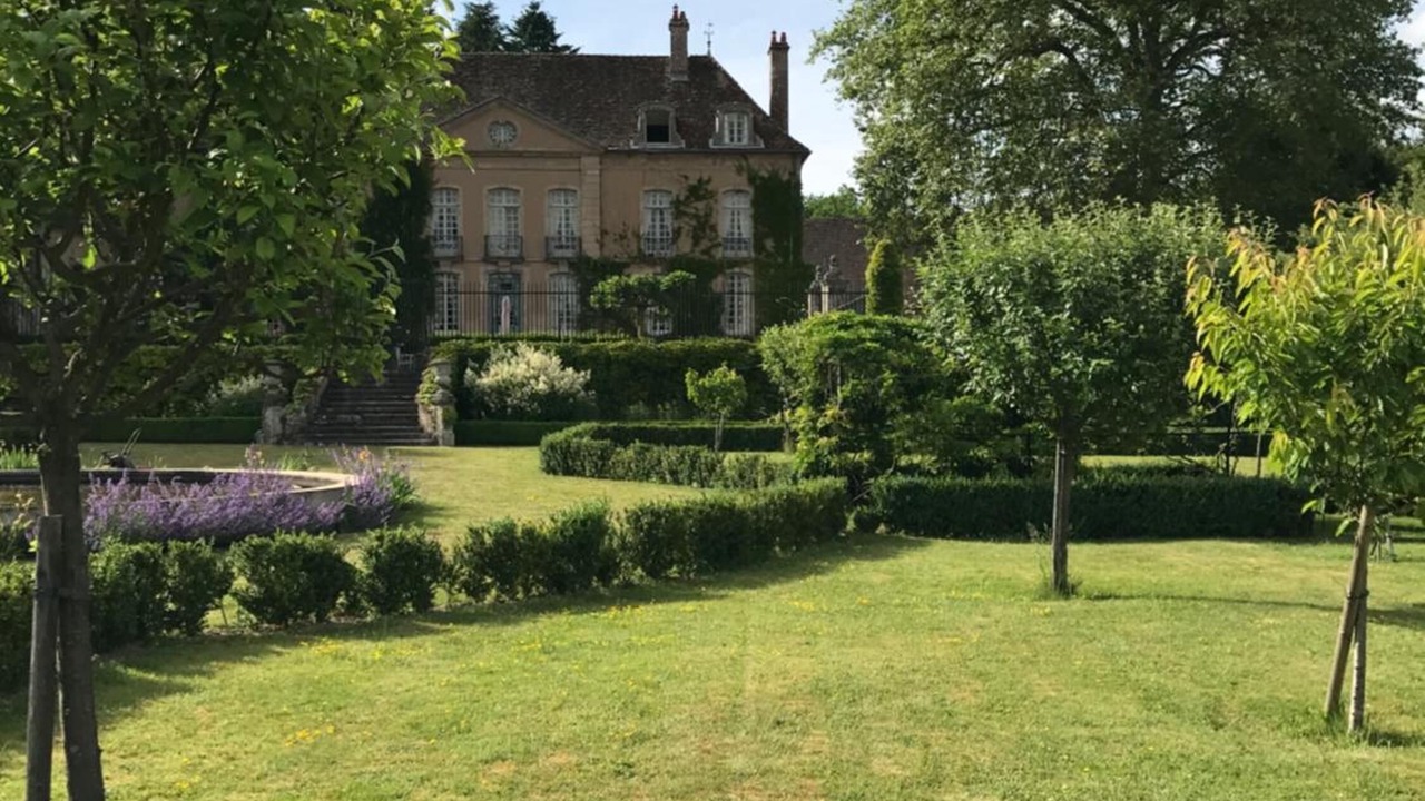Photo of Outdoor in Poil