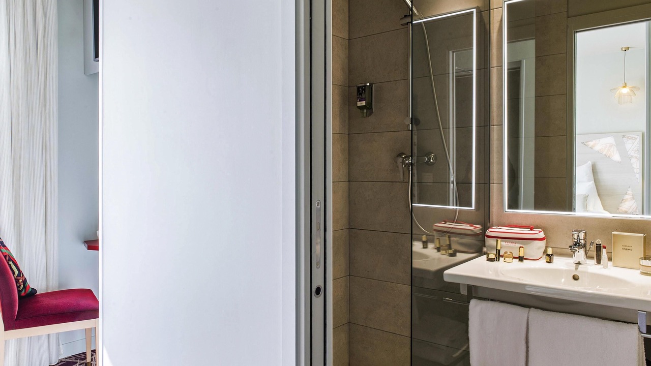 Photo of Bedroom in Levallois-Perret