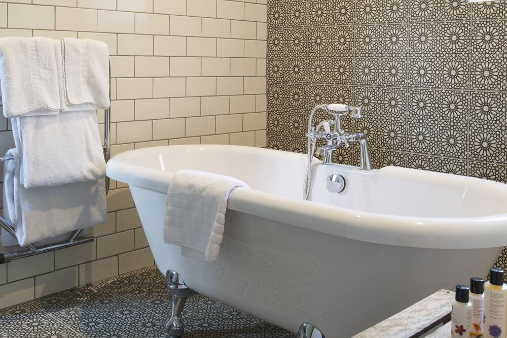 Photo of Bathroom in Faringdon