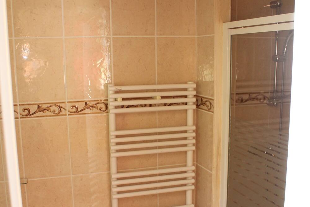Photo of Bathroom in Montauroux