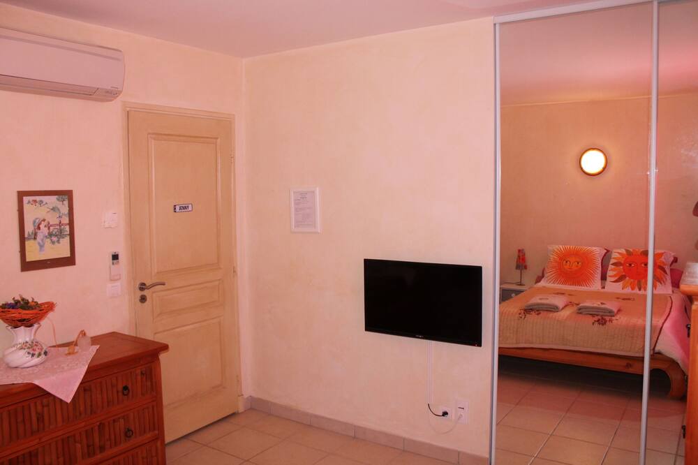 Photo of Bedroom in Montauroux