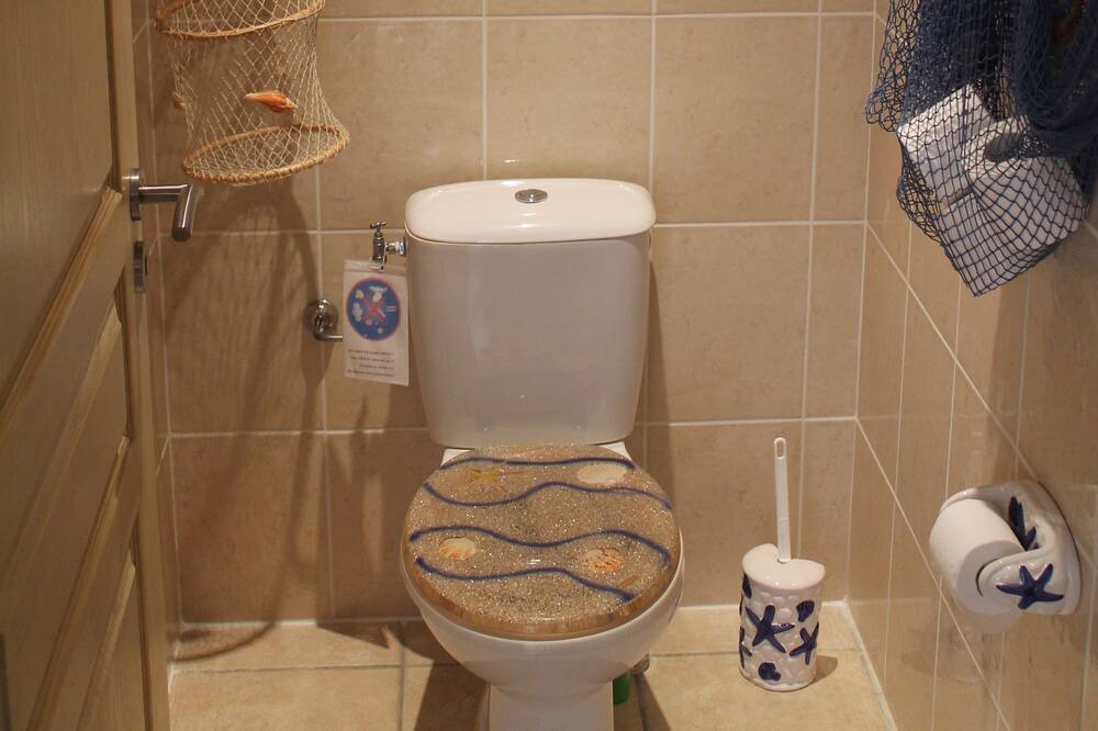 Photo of Bathroom in Montauroux
