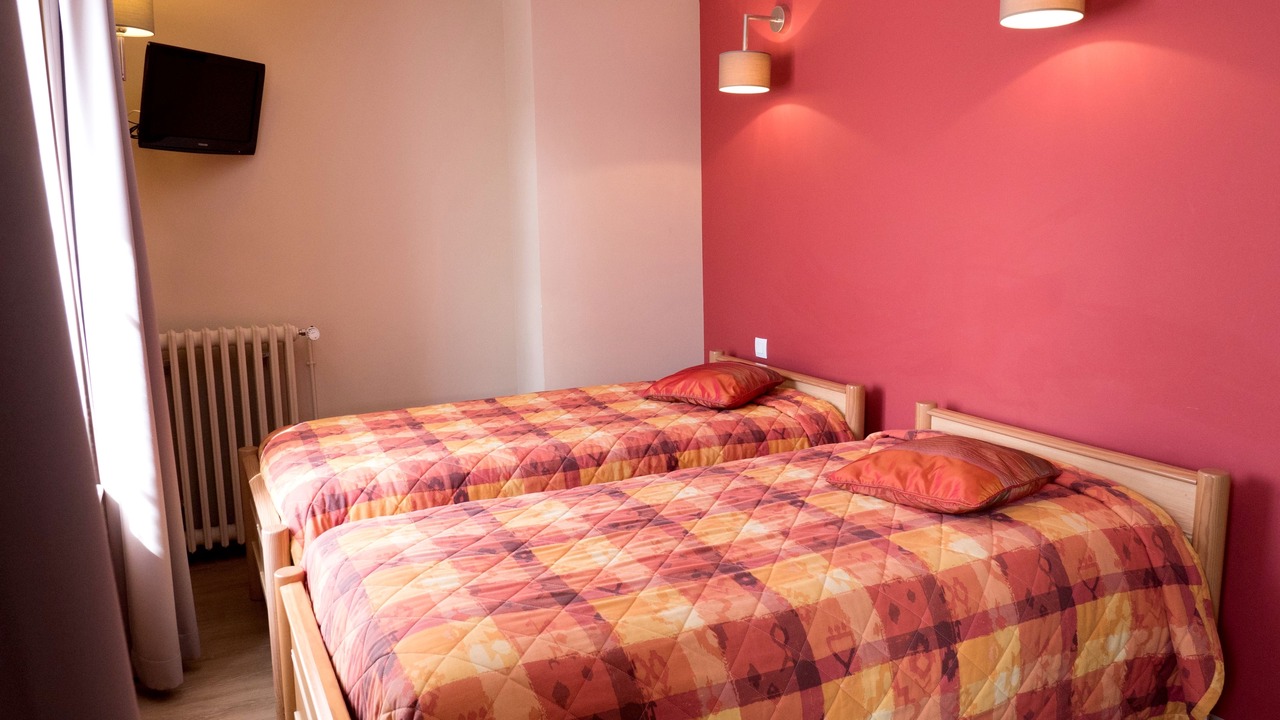 Photo of Bedroom in Sainte-Gauburge-Sainte-Colombe