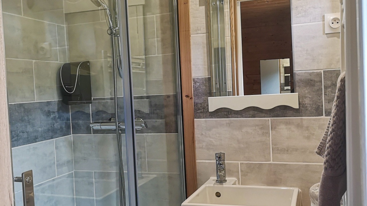 Photo of Bathroom in Correncon-en-Vercors