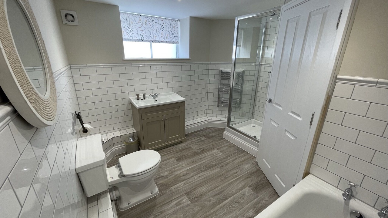 Photo of Bathroom in Parkgate