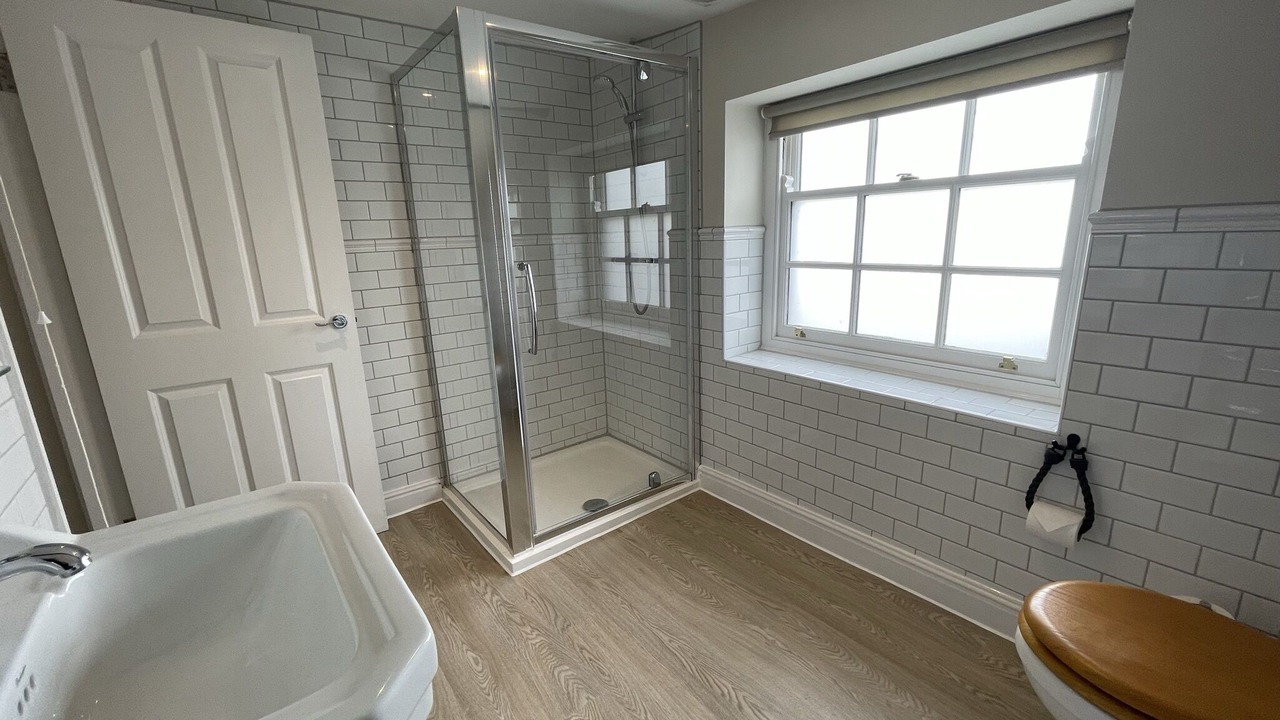 Photo of Bathroom in Parkgate
