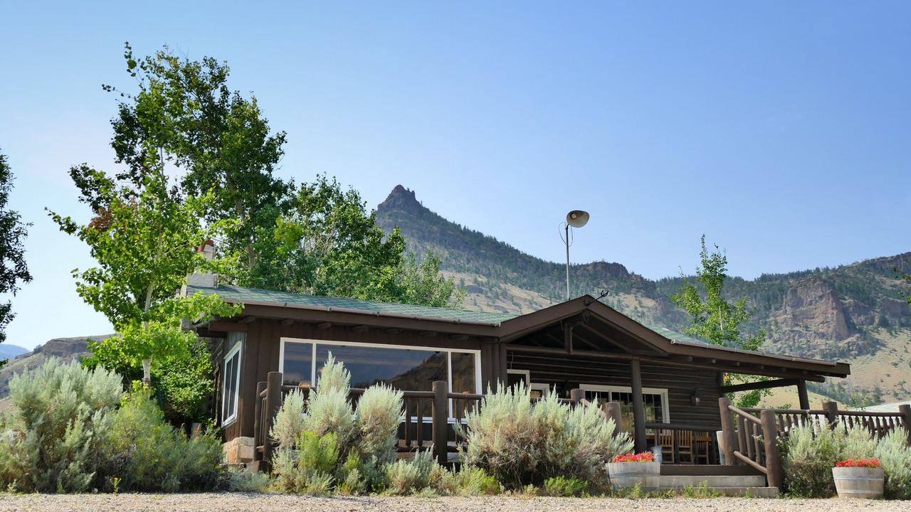 Photo of Outdoor in Wapiti