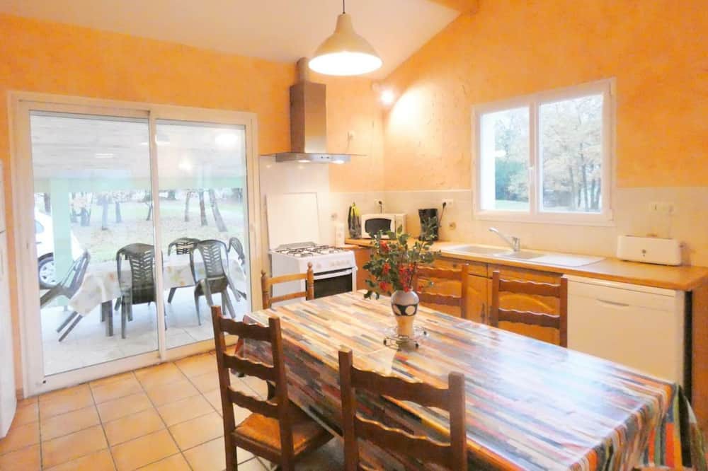 Photo of Kitchen in Benquet