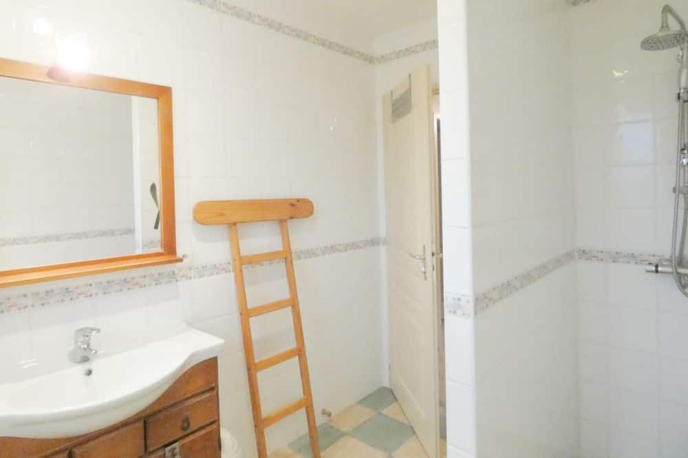 Photo of Bathroom in Benquet