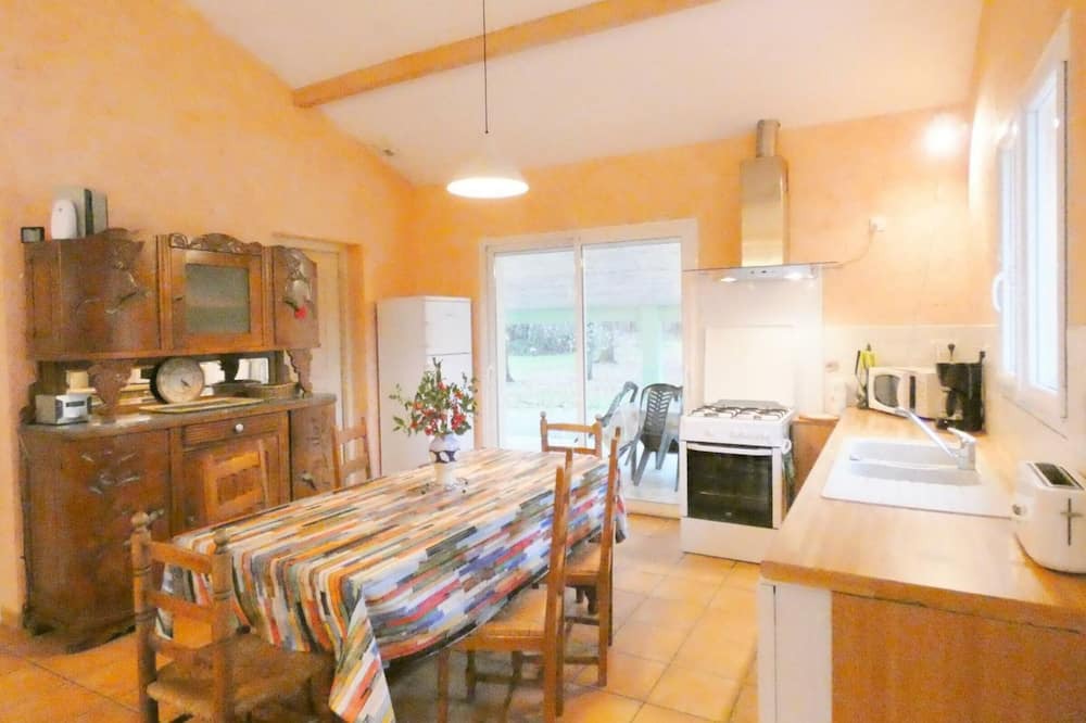 Photo of Kitchen in Benquet