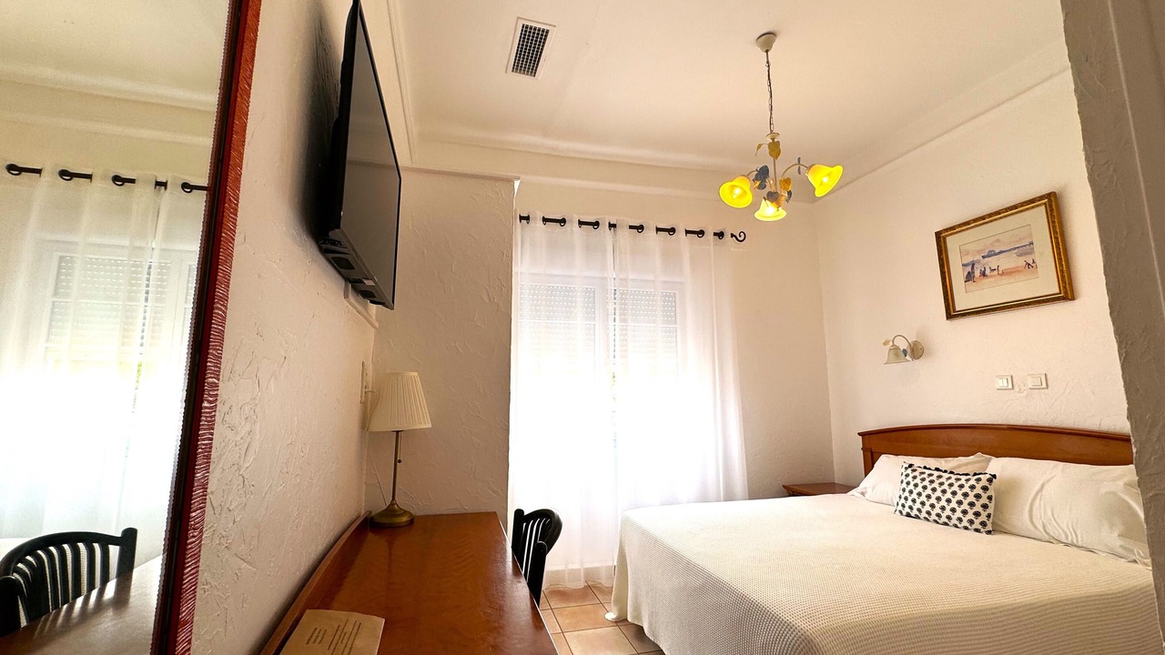 Photo of Bedroom in Le Lavandou