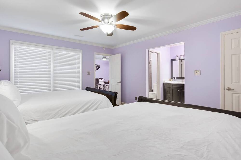 Photo of Bedroom in Northeast Raleigh