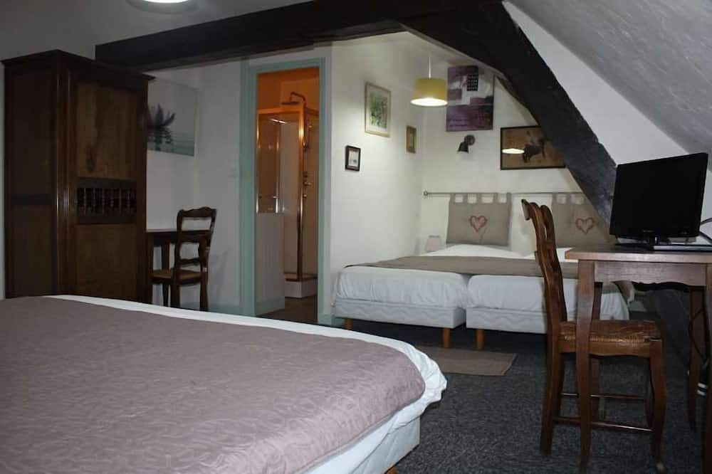 Photo of Bedroom in Vezelay