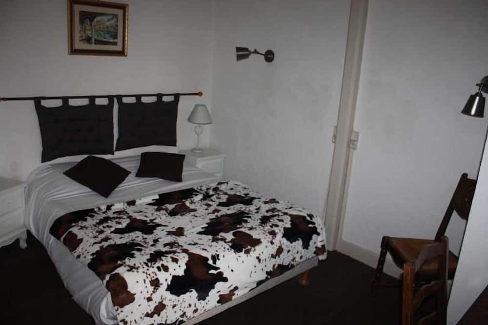 Photo of Bedroom in Vezelay