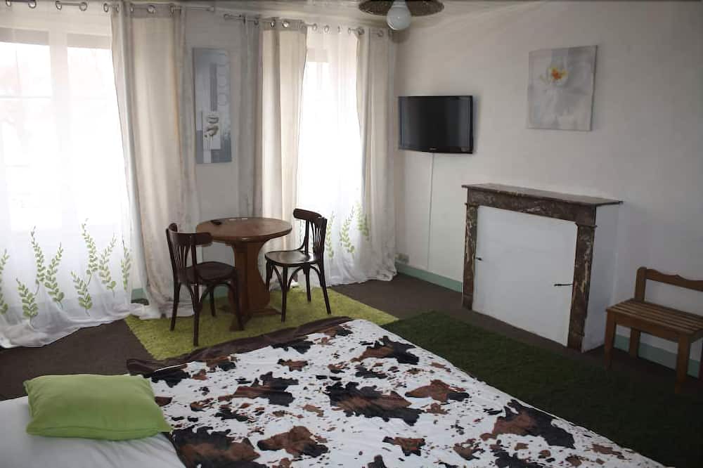 Photo of Bedroom in Vezelay