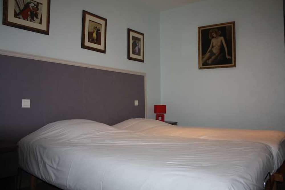 Photo of Bedroom in Vezelay