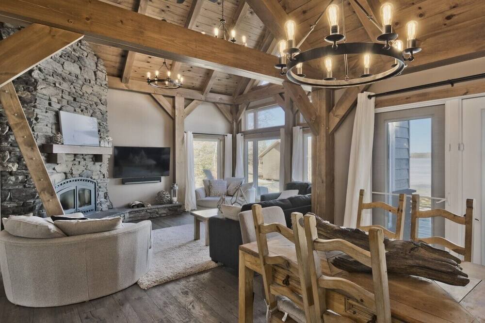 Photo of Bedroom in Caddy Lake