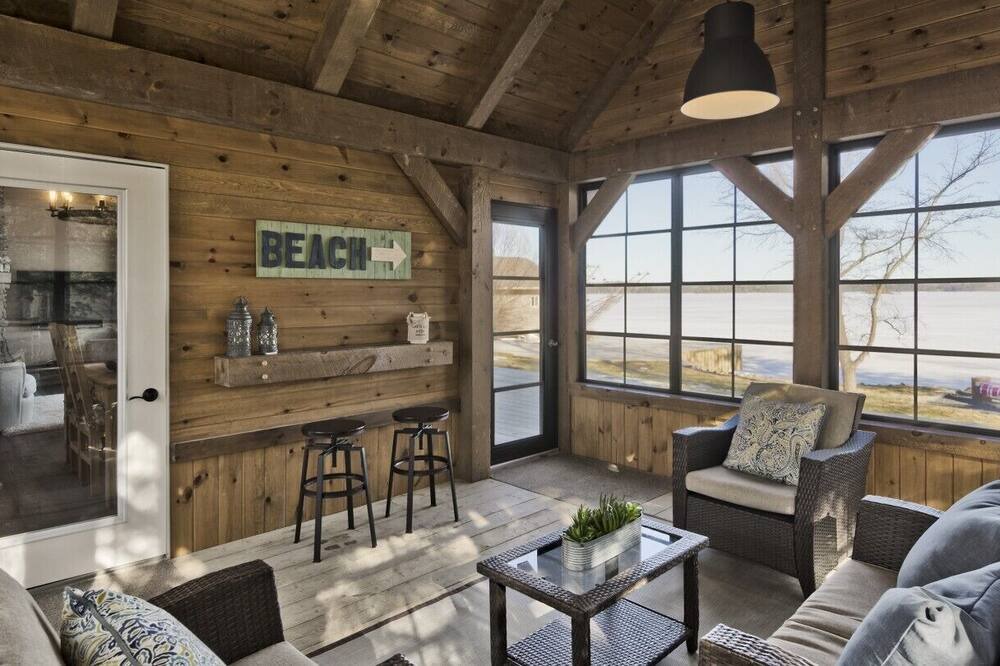 Photo of Bedroom in Caddy Lake