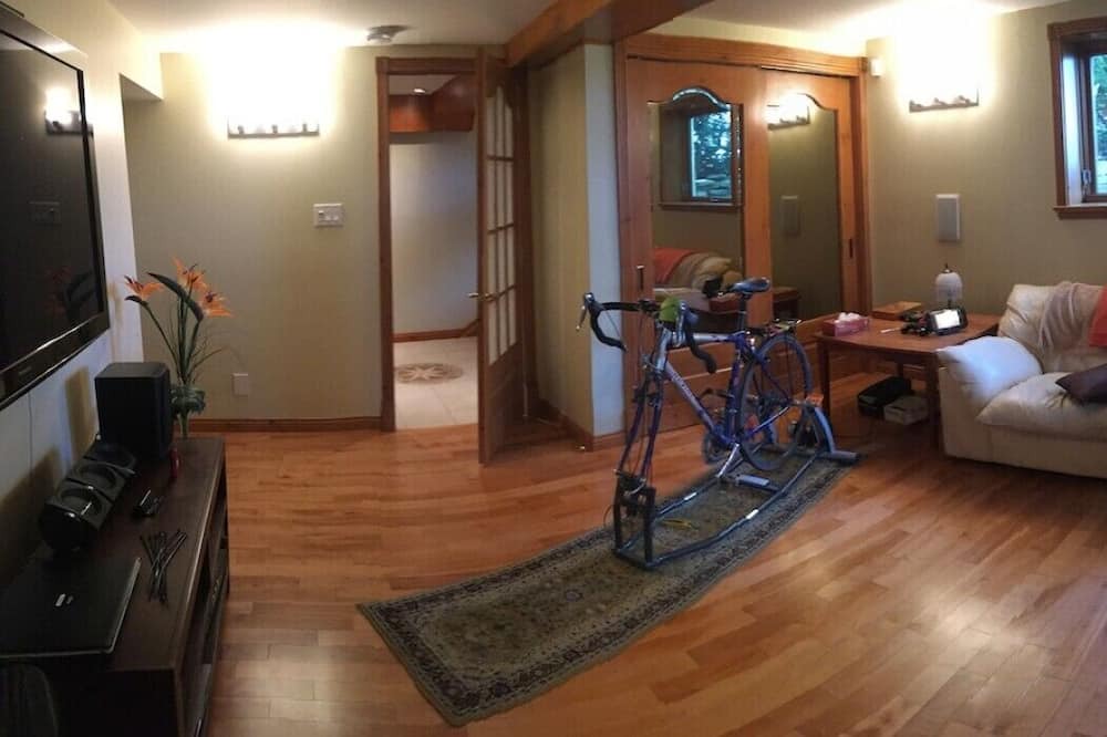 Photo of Bedroom in Lac-Brome