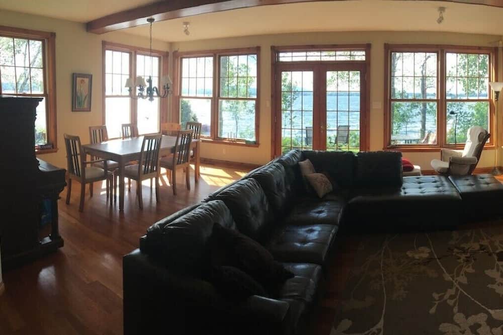 Photo of Bedroom in Lac-Brome